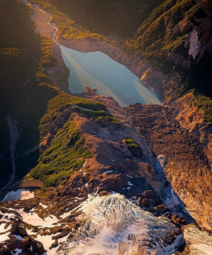 The hanging lake of Mount Tronador, which experienced a GLOF event in 2009 (photo by author)