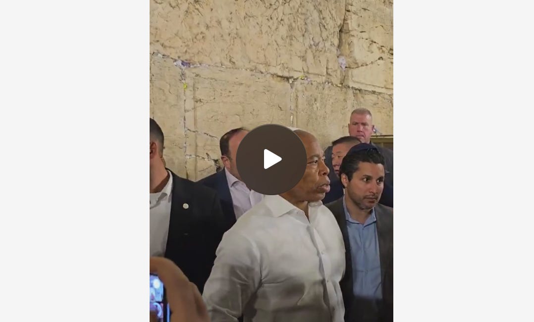 🤯 (MUST SEE VIDEO) Mayor of New York literally flies to Israel and says, “I wanted to come back here to Israel and let you know that I served you as the mayor.” Like...what? 