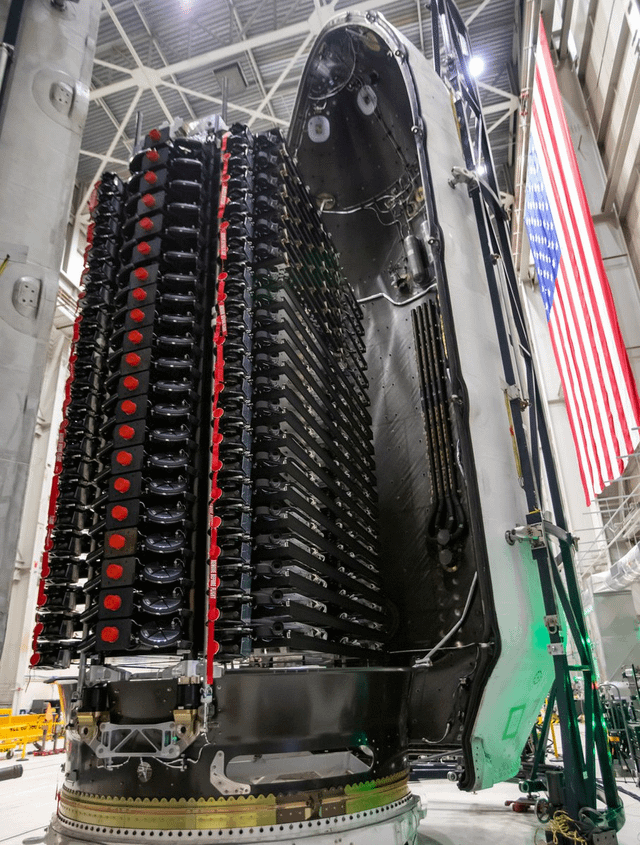Cluster of Starlink v2 (mini) satellites, ready for their final journey to  take orbit! : r/elonmusk