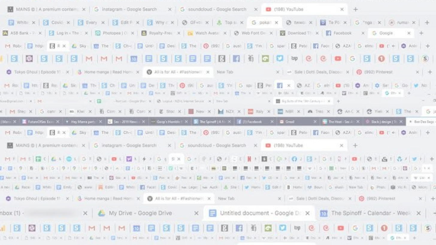 Uma tela de computador com diversas abas abertas, representando o excesso de informações e a dificuldade de concentração.