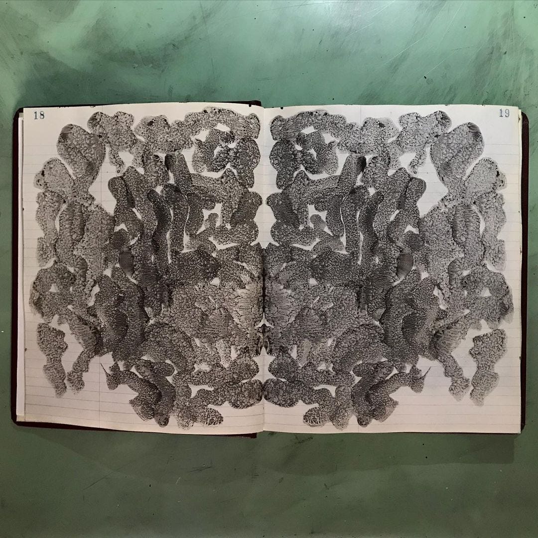 Sketchbook pages, January 2022.
https://www.instagram.com/p/CYsHfe2v5Go/?utm_medium=tumblr
