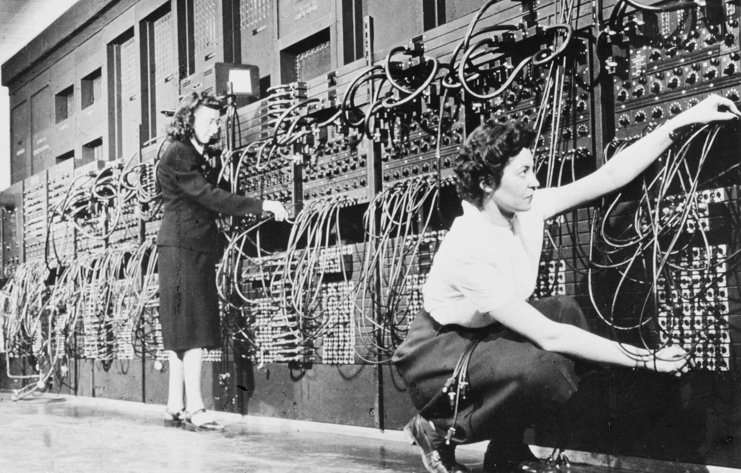 Physics History December 1945 | American Physical Society