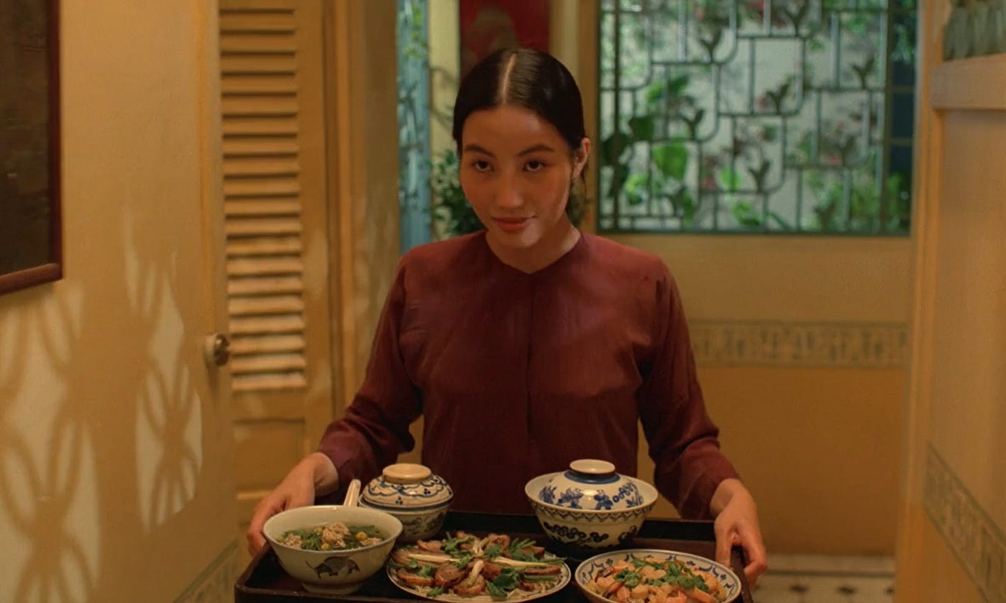 Một cảnh trích từ phim Mùi Đu Đủ Xanh (1993)