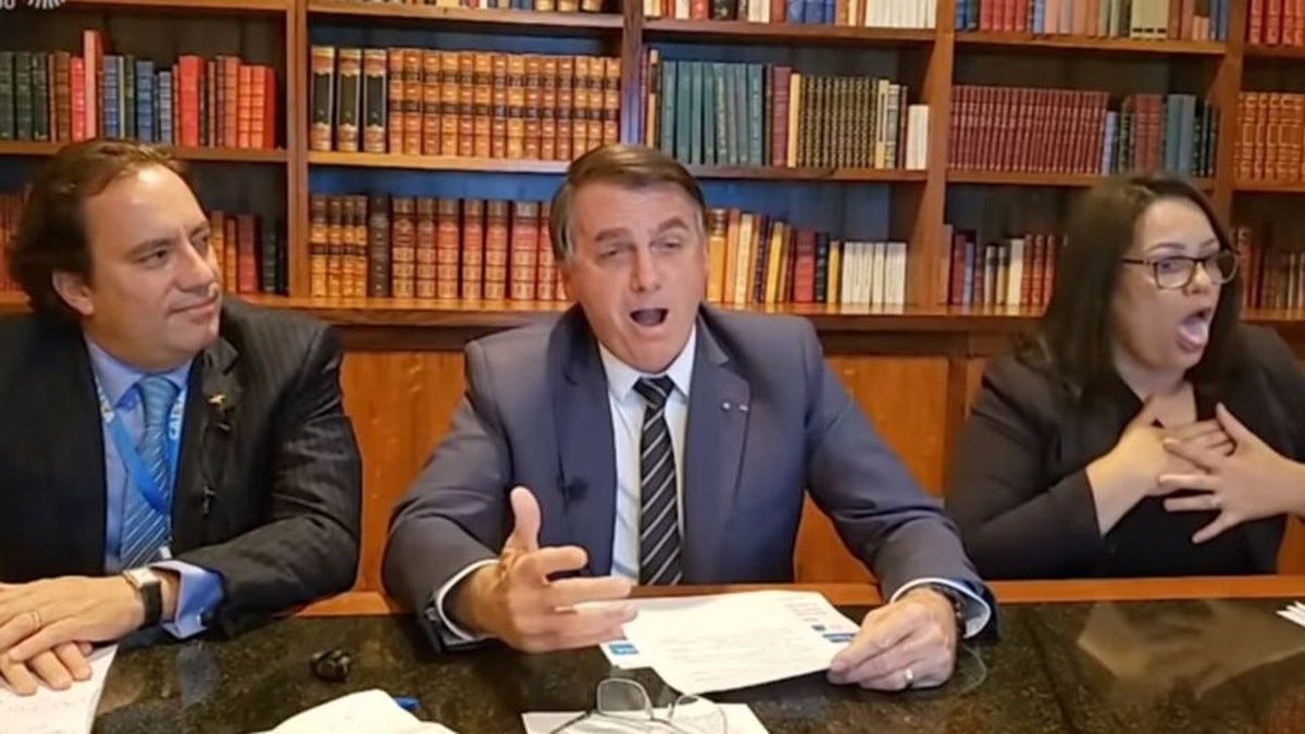 Mentira de Bolsonaro na sabatina do JN sobre 'falta de ar' alavanca buscas  na internet