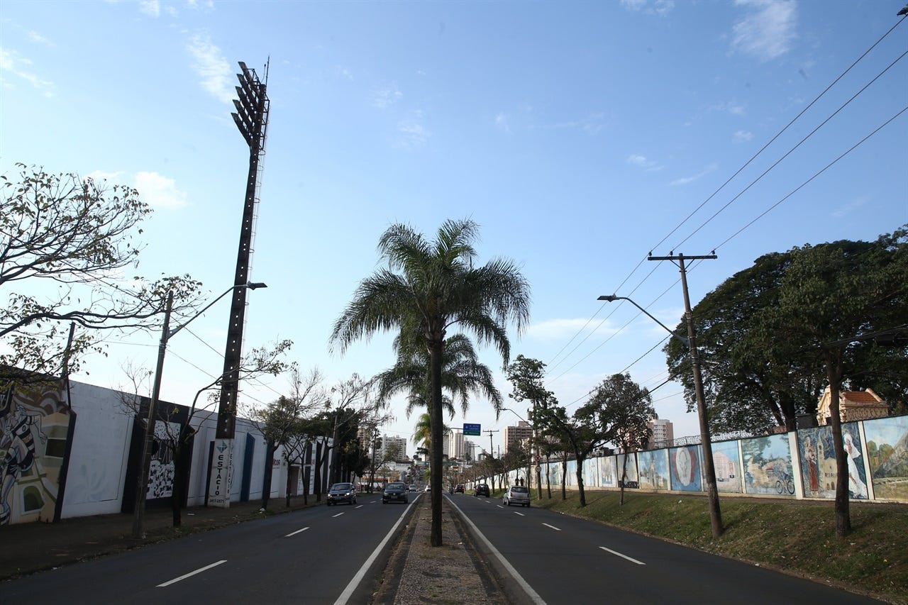 Transformada ao longo do tempo, a Avenida Independência foi sonhada por Orlandina em sua carta deixada na Cápsula do Tempo da EE Sud Mennucci