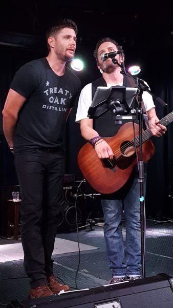 rob benedict with jensen supernatural ackles movie tv tech geeks rob benedict with jensen supernatural ackles movie tv tech geeks