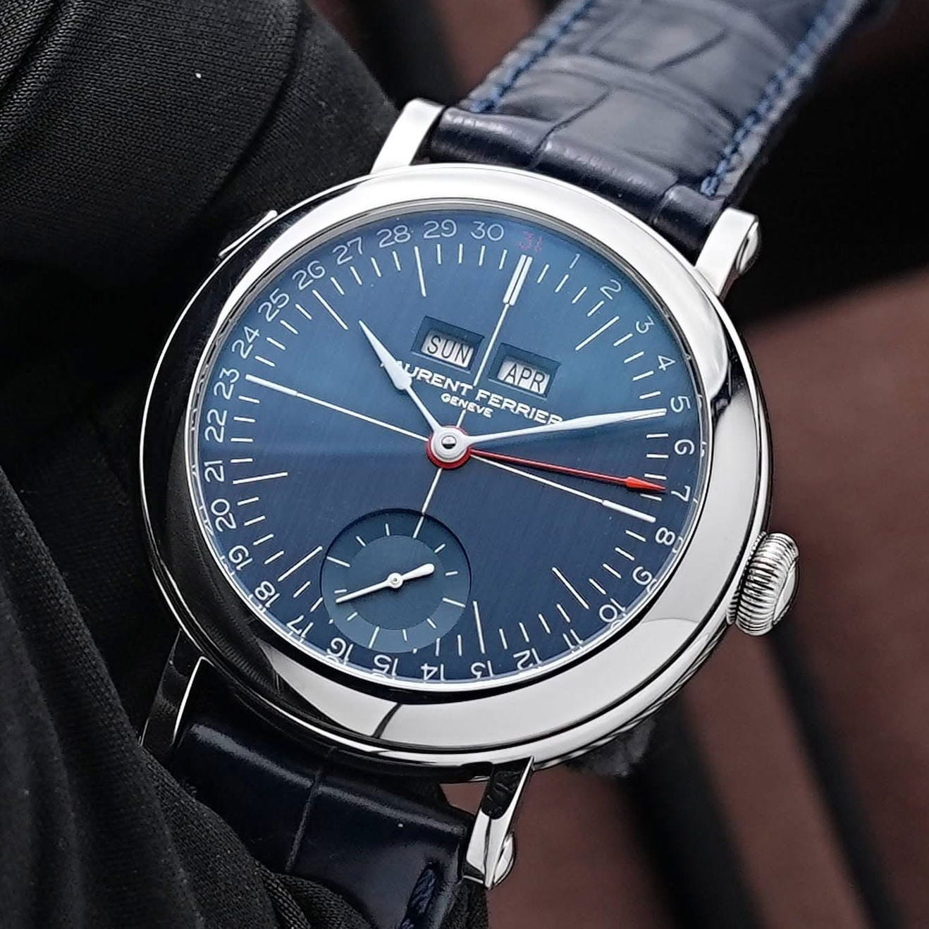 2022 Laurent Ferrier École Annual Calendar 40 Steel / Blue / Strap LCF025.AC.CW Listing Image 1 2022 Laurent Ferrier École Annual Calendar 40 Steel / Blue / Strap LCF025.AC.CW Listing Image 1