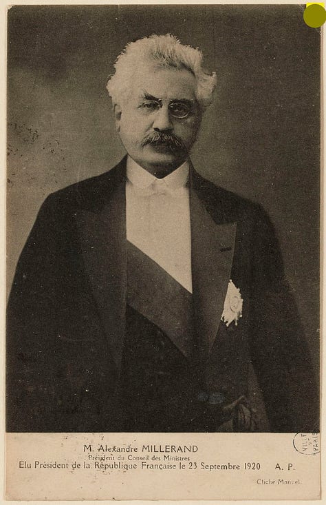 Portraits de figures républicaines de la IIIe République: Adolphe Thiers; Léon Gambetta; Georges Clémenceau; Jules Ferry; Raymond Poincaré; Aristide Briand; René Viviani; Alexandre Millerand; Emile Combes…