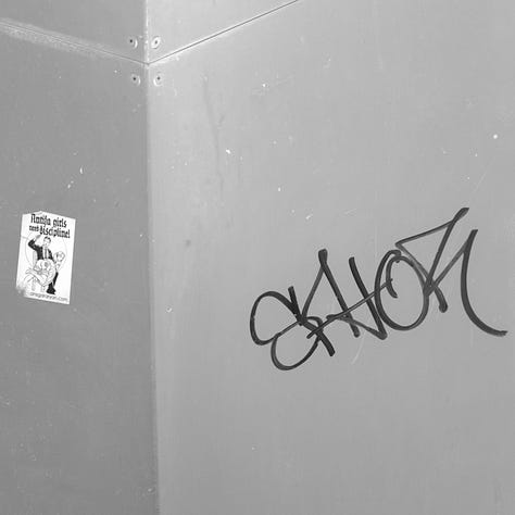 an ongoing photographic project in which I capture life in my hometown of Bruges 