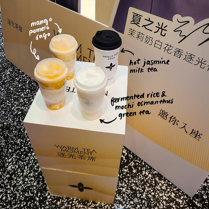 MollyTea (茉莉奶白, mòlì nǎi bái)