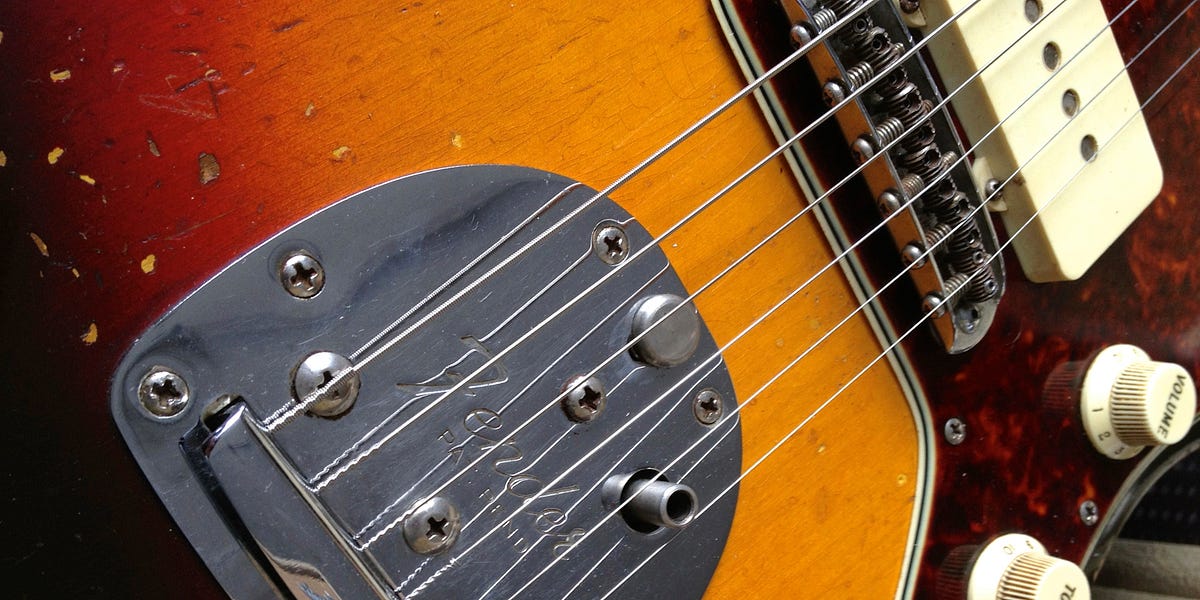 Demystifying the Fender Jazzmaster and Jaguar Part 3: Free