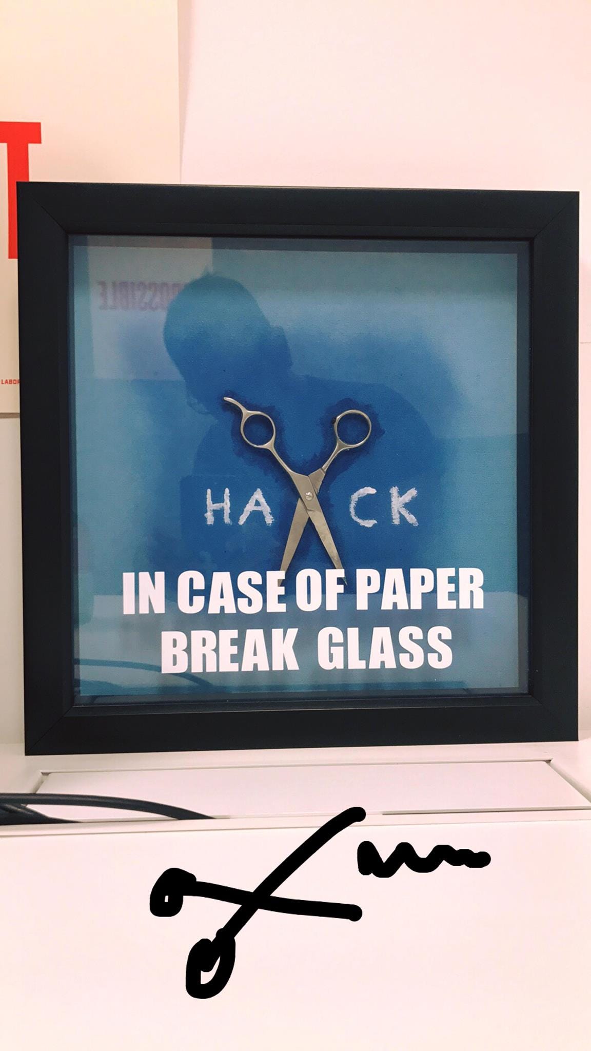 No photo description available.