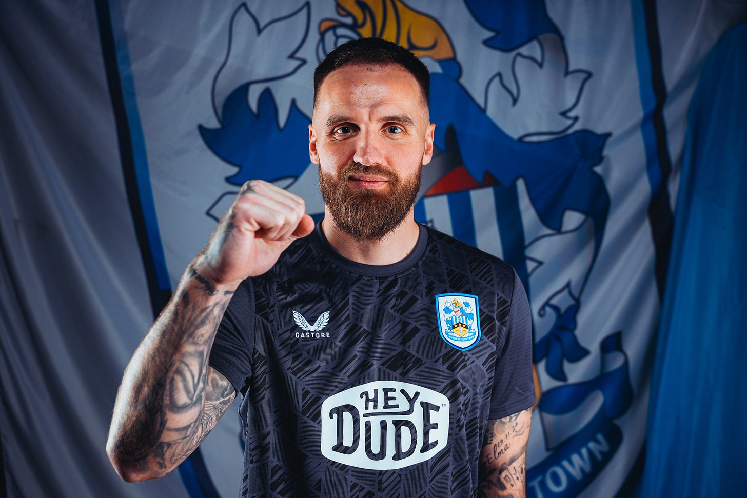 Scouting report as Huddersfield Town sign goalkeeper Jak Alnwick from ...