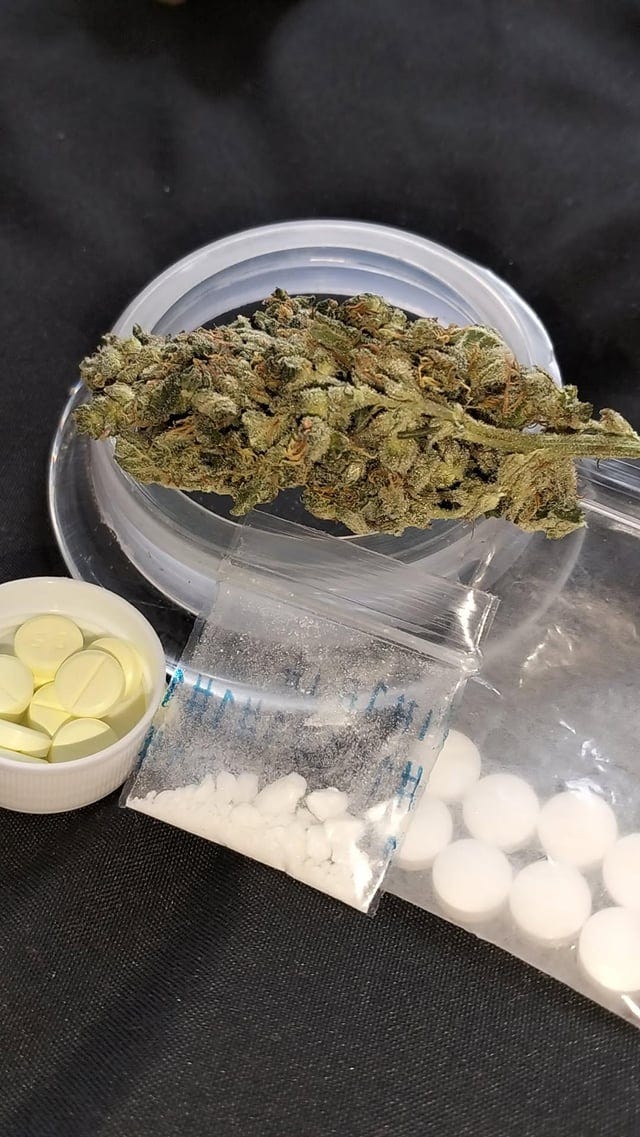 r/drugsarebeautiful - Bit of this of that