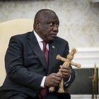 Moenie die volksmoord strooipop voer nie