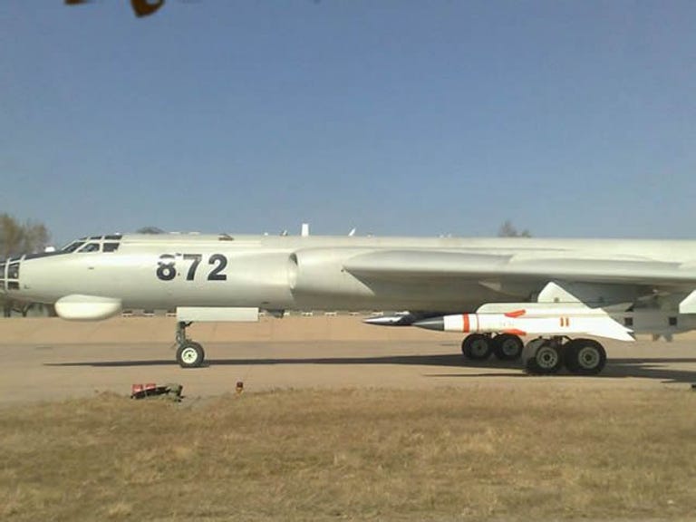 One of the earliest publicly available images of the YJ-12 supersonic anti-ship cruise missiles One of the earliest publicly available images of the YJ-12 supersonic anti-ship cruise missiles