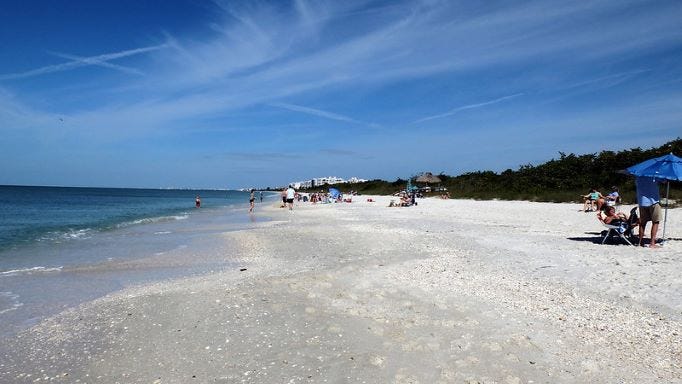 Bonita Springs Berfoot Beach