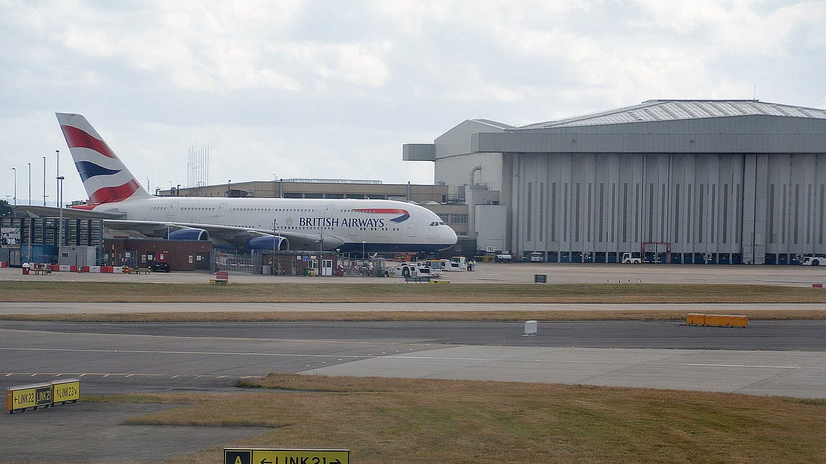 BREAKING: LONDON AIRPORTS CLOSED, DRONES HEADING TOWARDS NATO. WHAT DID KUSHNER PROMISE PUTIN IN MOSCOW?