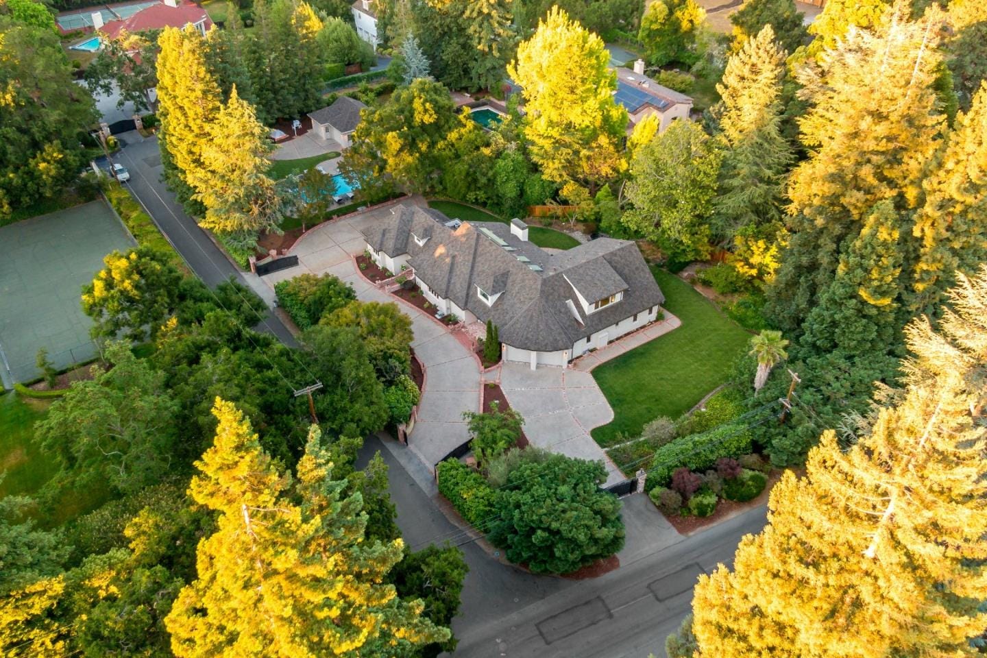 Homes with Backyard Oasis' for Sale in Atherton, CA | ZeroDown