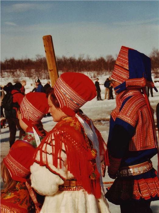 Sami family at spring (Easter) celebration, 2005 (photo by Mortsan, CC BY-SA 2.0)