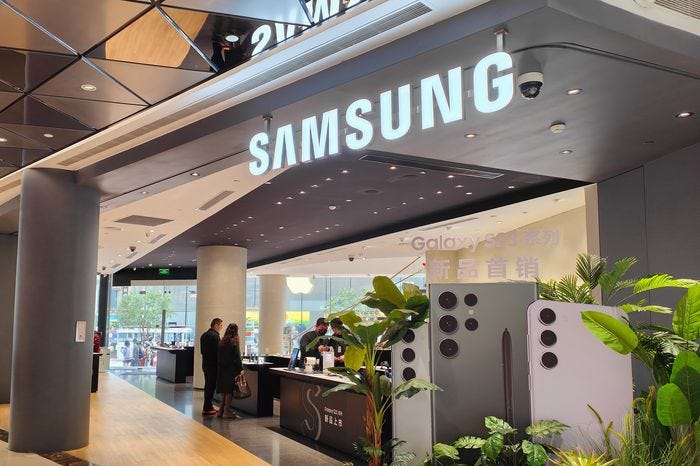 Samsung Is a Case Study in How Manufacturers Leave China - WSJ