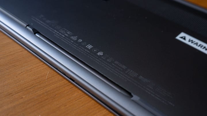 MSI Prestige 14 AI+ Flip