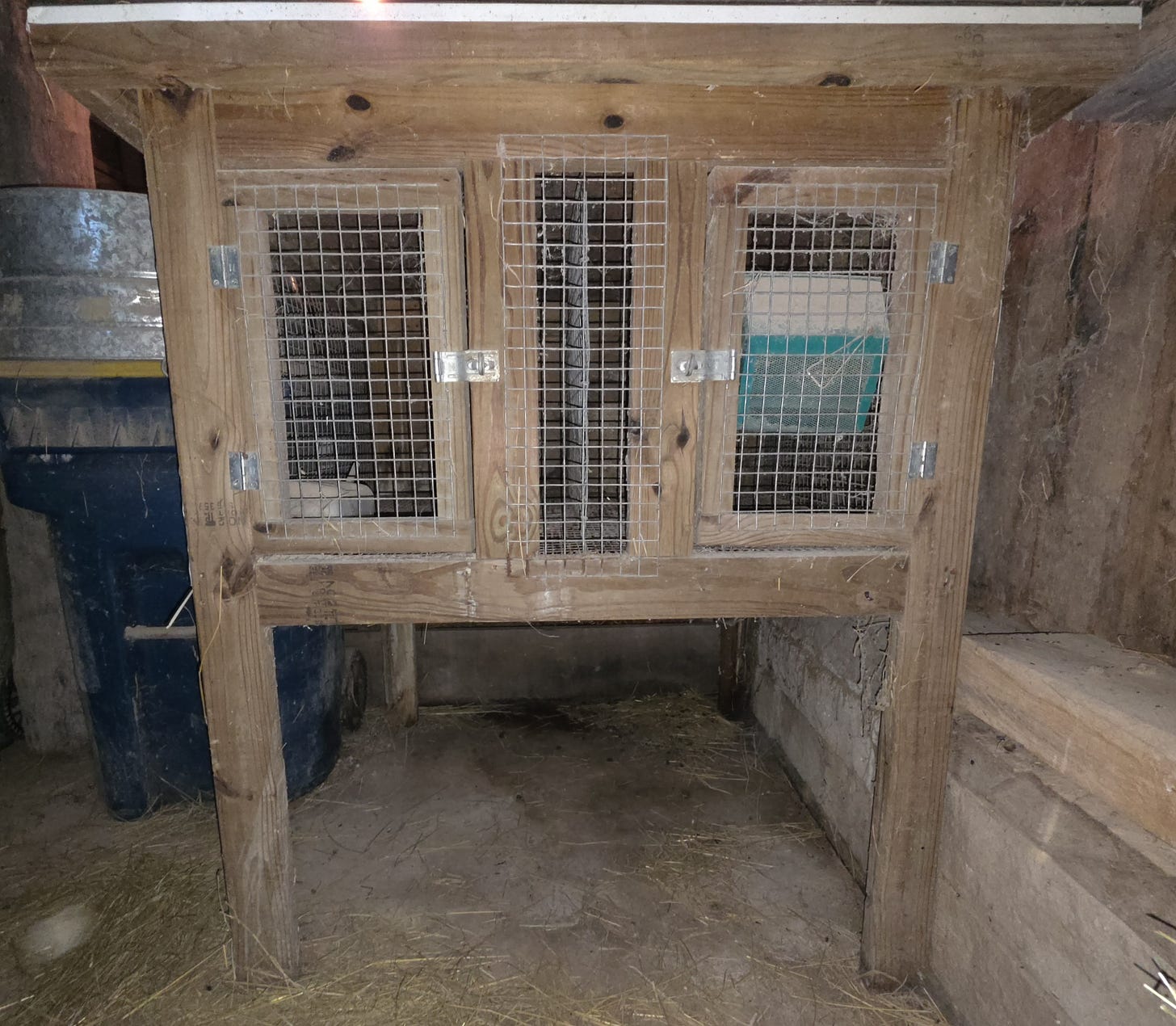 Rabbit hutch
