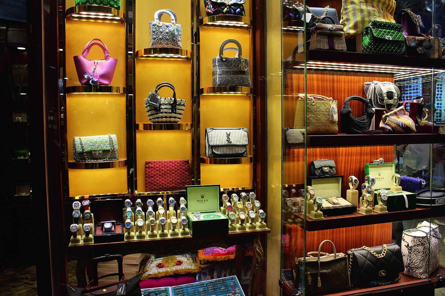 Luxe: A Istanbul, le marché florissant de la contrefaçon | Bilan
