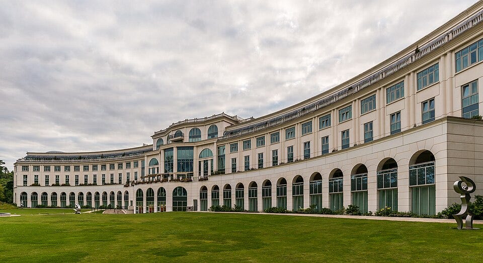 File:Powerscourt Hotel, Wicklow, East view 20150806 1.jpg