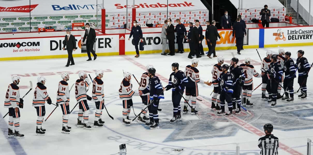 McDavid and Oilers Swept Away, The Legend of Seltzy, and Other Blackhawks  Bullets
