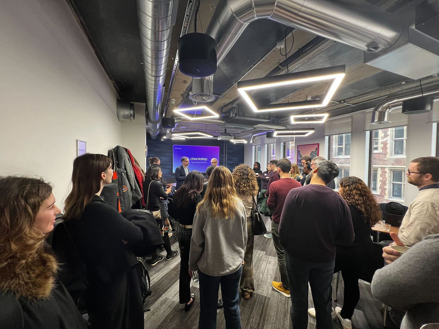 No alternative text description for this image