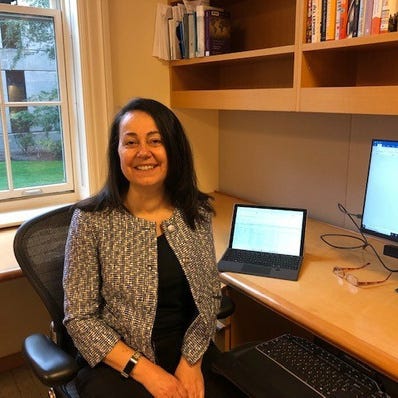 Dr Anna Spadavecchia Dr Anna Spadavecchia
