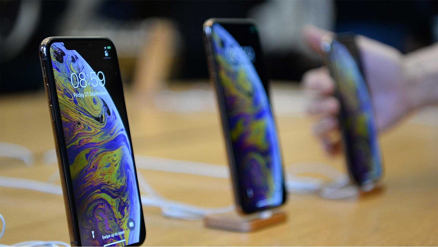 Apple iPhone slump doesn't hurt its 2019 first quarter profits. Apple iPhone slump doesn't hurt its 2019 first quarter profits.