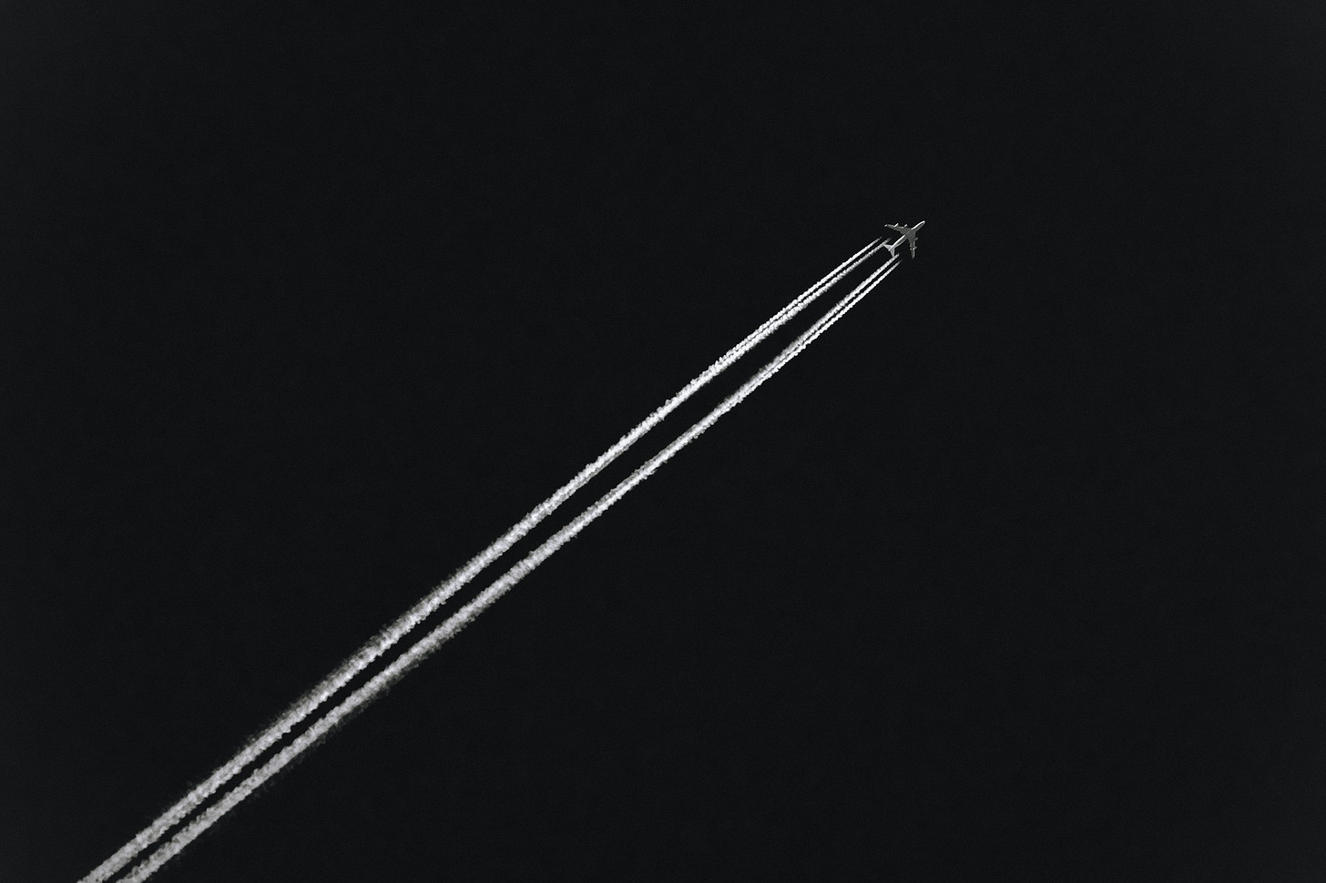 트럼프는 왜 관세로 세계를 뒤흔들었나? 생각보다 기묘한 이야기