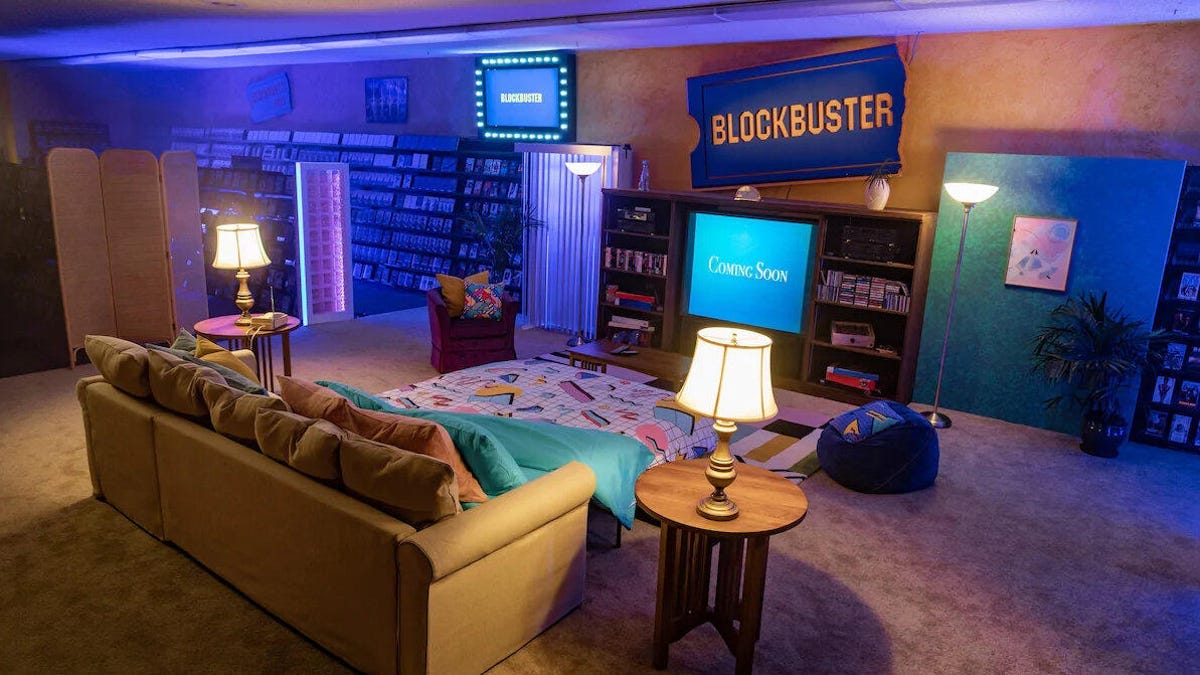 Airbnb offering $4 video-themed sleepovers at world's last Blockbuster -  CNET