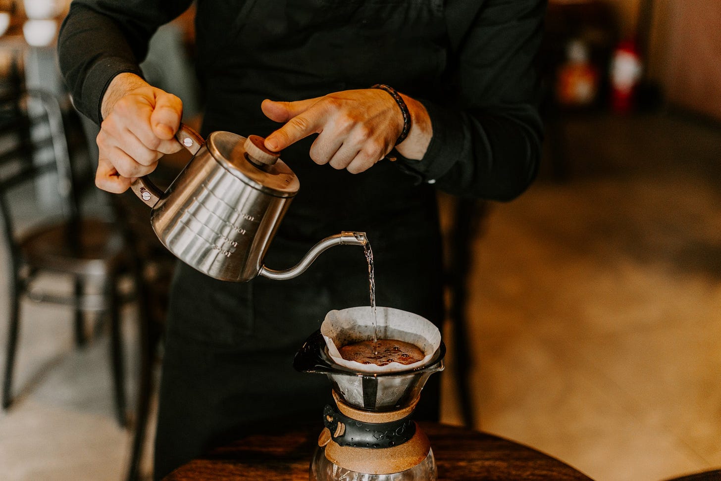 What Is The Ideal Temperature for Pour Over Coffee: A Comprehensive Gu