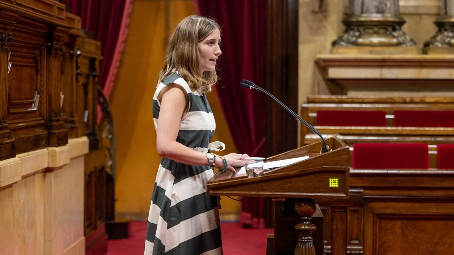 Quién es Júlia Calvet, la diputada del Parlament de Cataluña que sustituye a Ortega Smith en Vox? Quién es Júlia Calvet, la diputada del Parlament de Cataluña que sustituye a Ortega Smith en Vox?