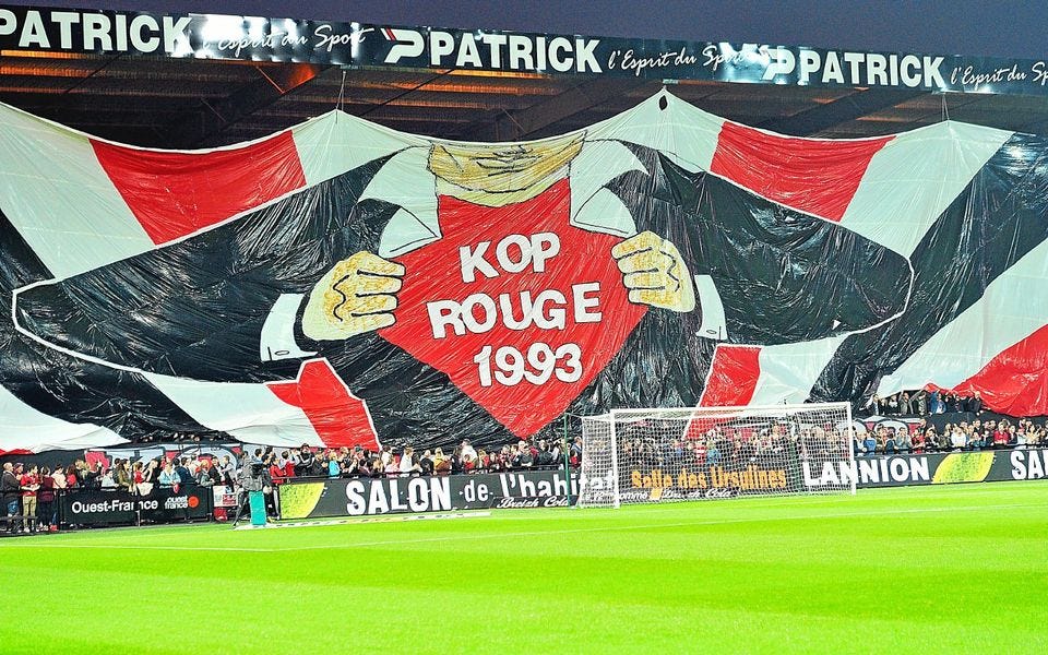 Le Kop Rouge, principal groupe de supporters d'En Avant Guingamp, cesse ses  activités | Le Télégramme
