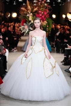 34 Boulevard of Broken Dreams, Viktor&Rolf, Haute Couture SS 2017, by Team Peter Stigter ideas to save today | viktor & rolf, haute couture, couture and more 34 Boulevard of Broken Dreams, Viktor&Rolf, Haute Couture SS 2017, by Team Peter Stigter ideas to save today | viktor & rolf, haute couture, couture and more