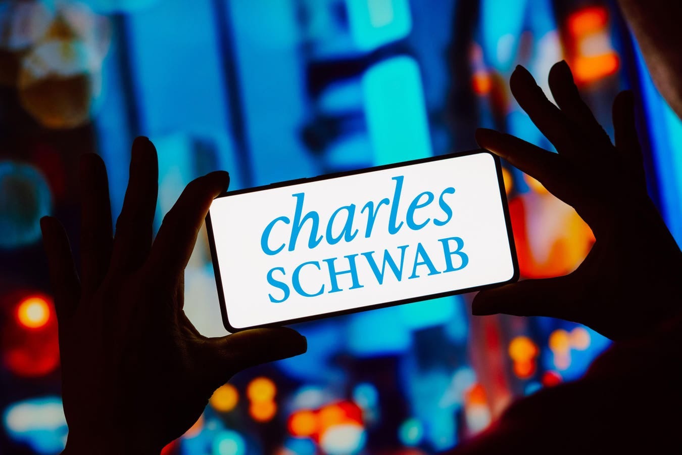 Charles Schwab Stock To Top The Consensus In Q3