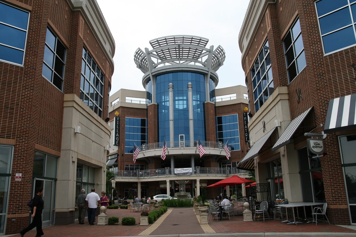 File:Ballantyne Village.jpg - Wikimedia Commons