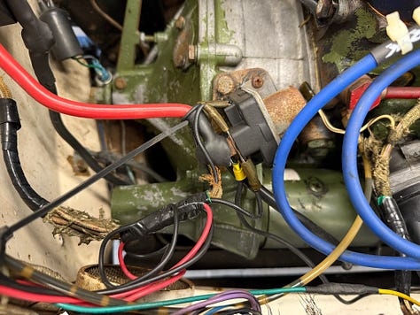Collection of pictures of the engine in situ