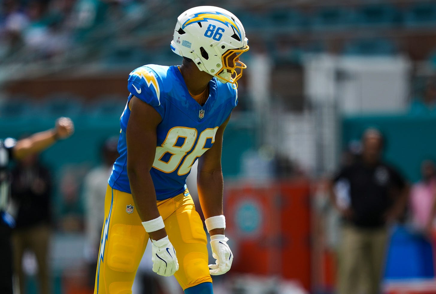 Oronde Gadsden II start or sit: Week 7 fantasy football advice | SB Nation