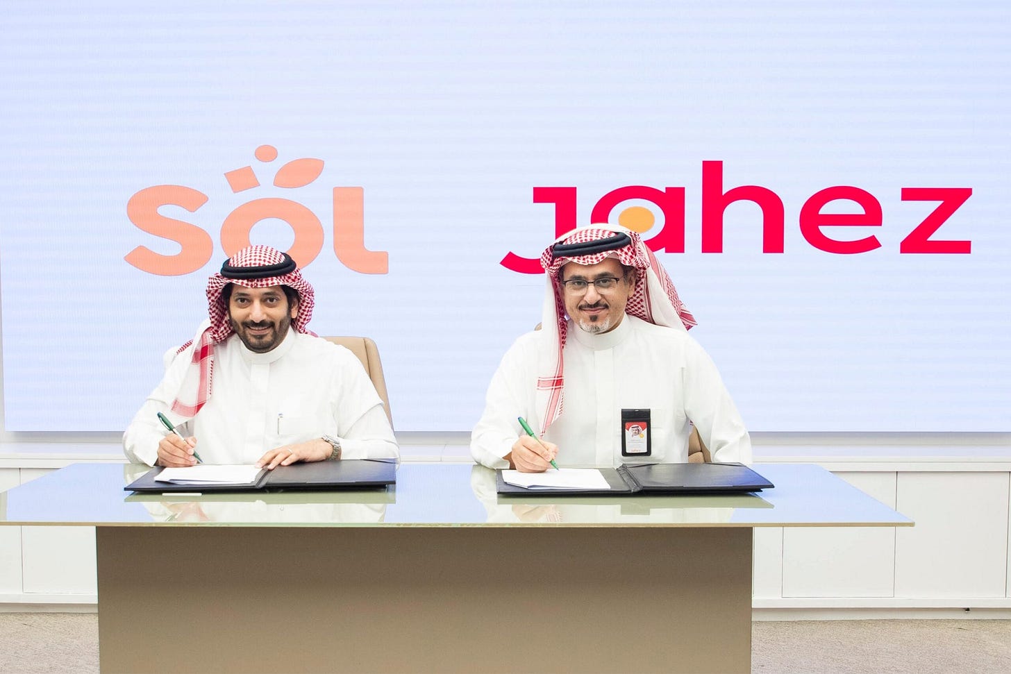 جاهز تستثمر في شركة Sol وتستحوذ على 35% من حصص الشركة | Jawlah جاهز تستثمر في شركة Sol وتستحوذ على 35% من حصص الشركة | Jawlah