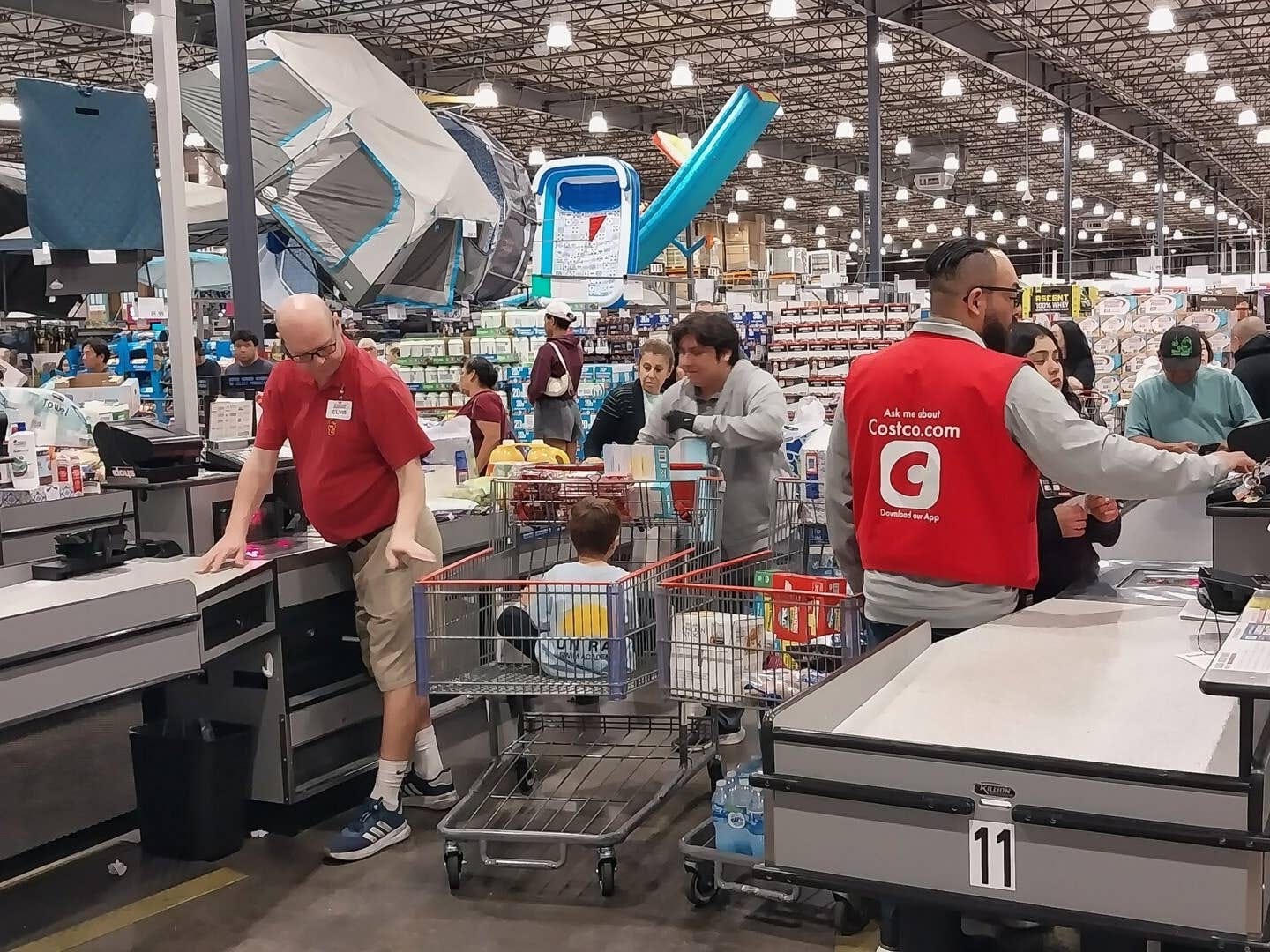 Costco checkout scene