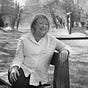 Dee Hennessy's avatar
