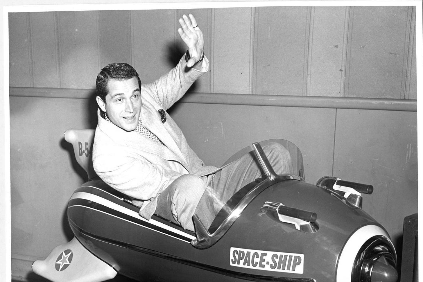 Perry Como: Local Barber to Legendary Crooner | American Music Research Center | University of Colorado Boulder Perry Como: Local Barber to Legendary Crooner | American Music Research Center | University of Colorado Boulder