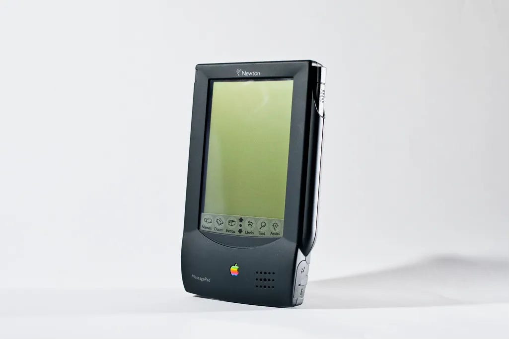 Photo of Apple's handheld device Newton Photo of Apple's handheld device Newton