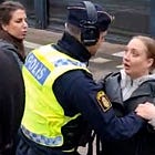 Vänsterpartiets pressekreterare attackerade motdemonstrant