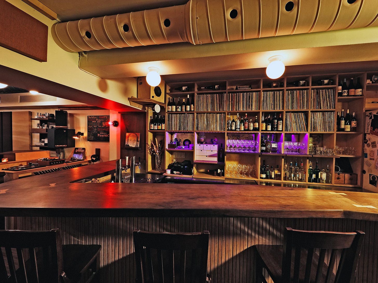 Hi-fi Haunts: The Little Jerry – Toronto, Canada - Resistor Magazine |